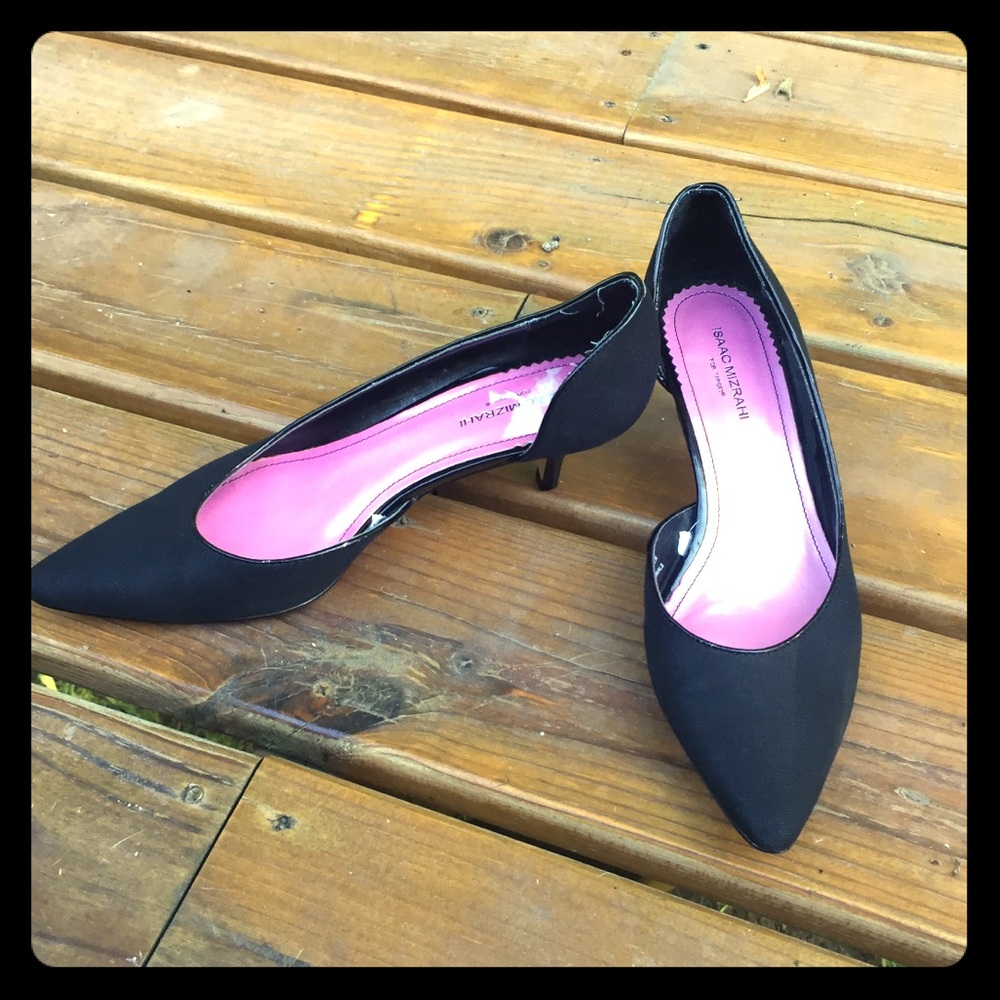 Isaac Misrahi kitten heel pumps